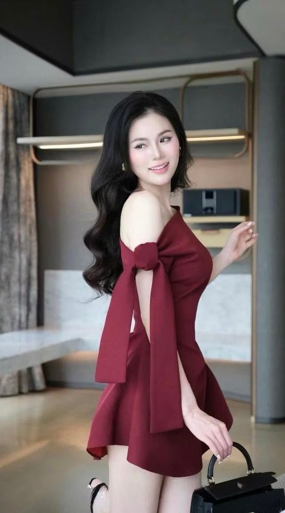 ĐẦM XÒE LỆCH VAI BUỘC NƠ KÈM TAG NƠ