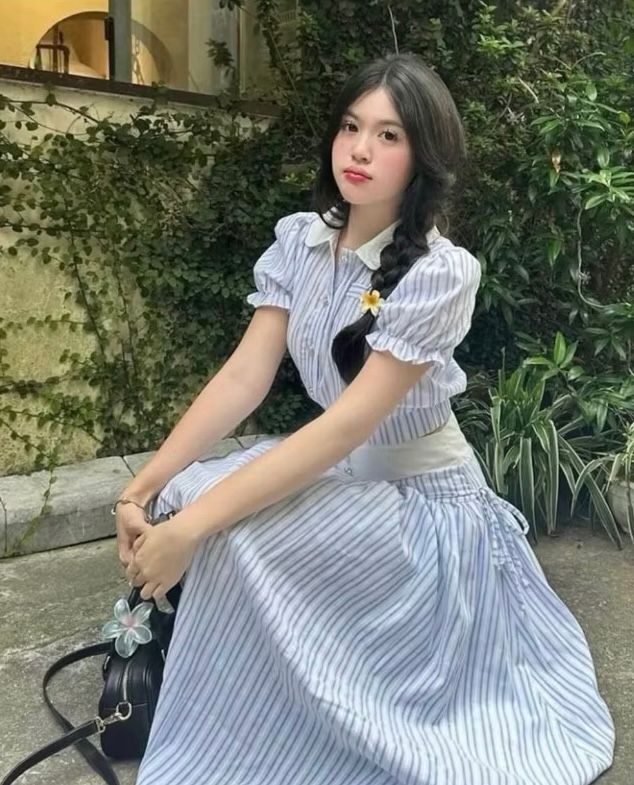 SET SỌC CARO XANH DƯƠNG ÁO SƠ MI KÈM CHÂN VÁY DÀI