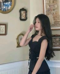 SET ÁO TAY RỚT HOA NỔI ĐAN DÂY NƠ KÈM CHÂN VÁY MAXI 4 TẦNG