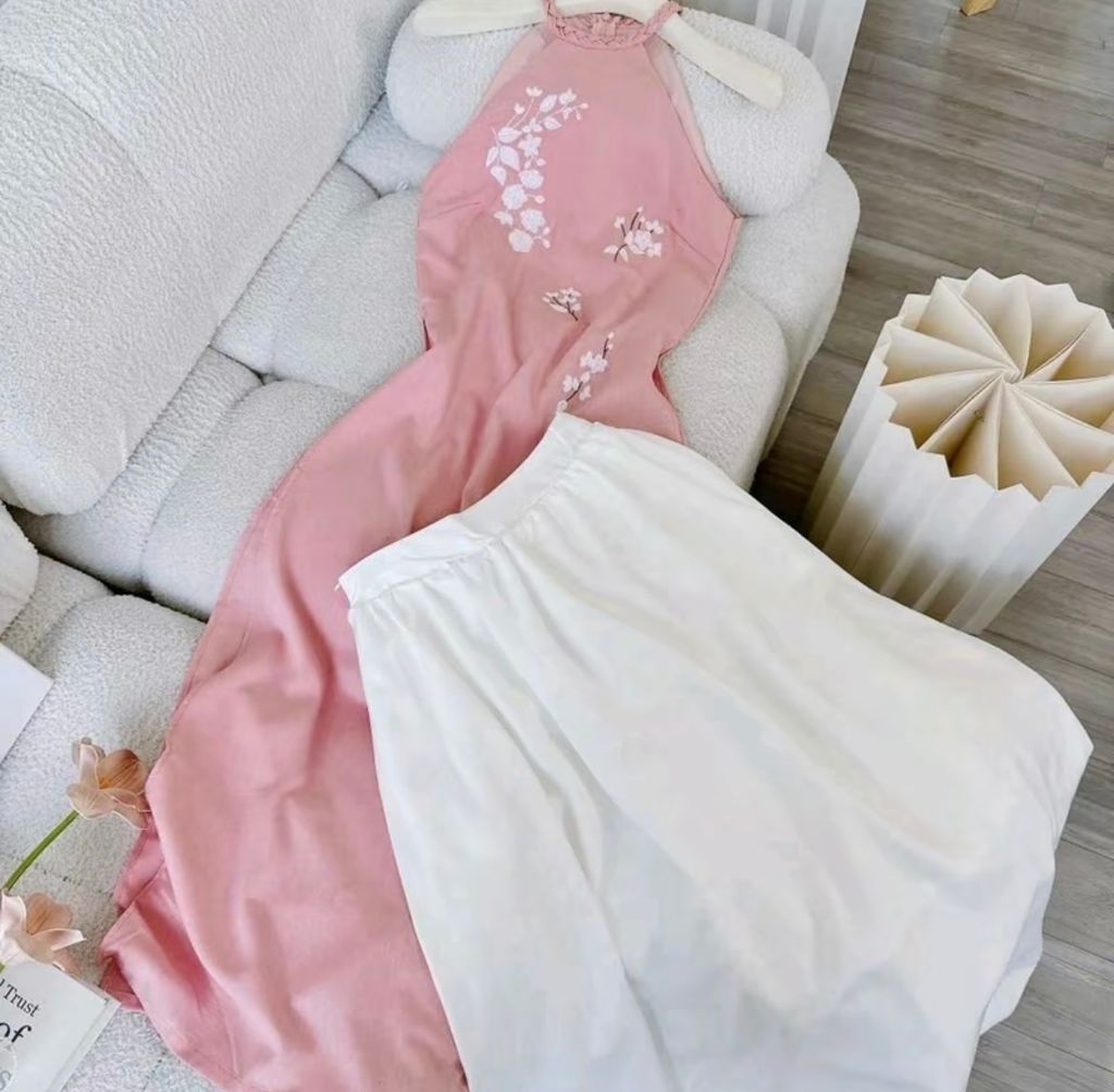 SET ÁO DÀI CÁCH TÂN CỔ YẾM KÈM QUẦN ỐNG RỘNG CỰC ĐẸP