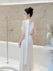(NT) ĐẦM LỤA SATIN LỆCH VAI KÈM DÂY CỔ NHÚN EO