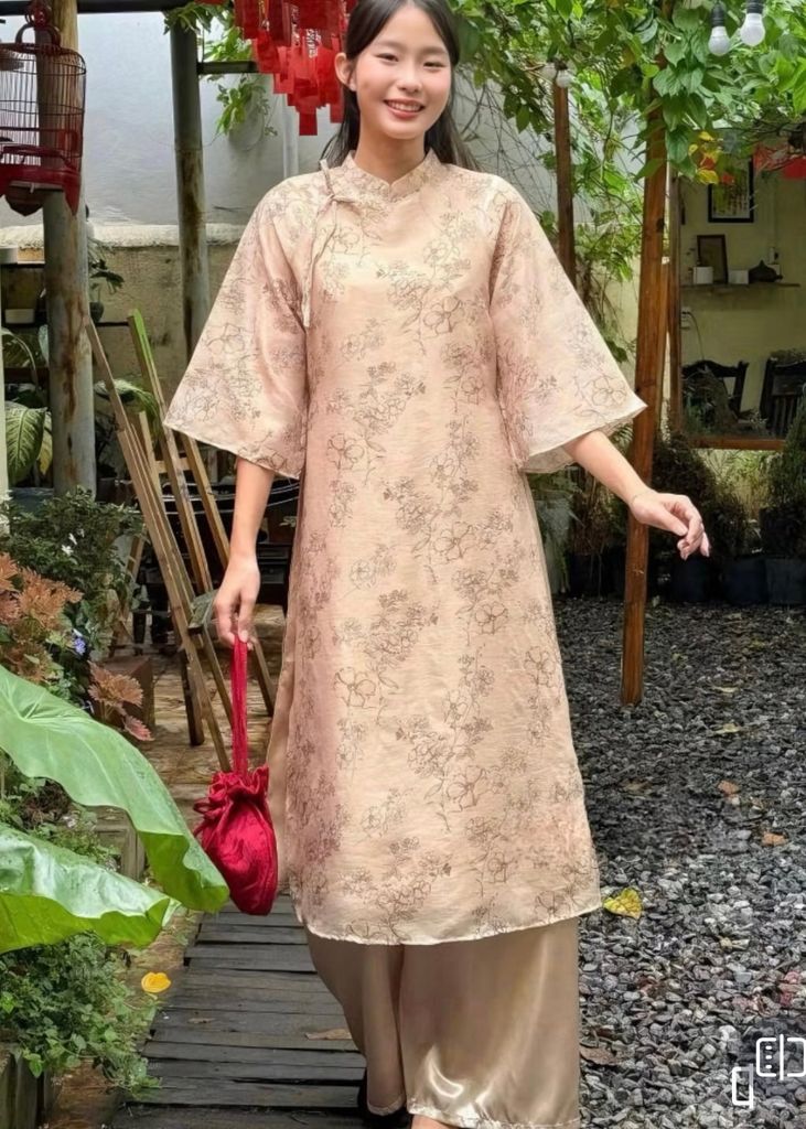 SET ÁO DÀI CÁCH TÂN VOAN TƠ 4 TÀ HỌA TIẾT HOA D.BỤT TAY LOE BUỘC NƠ