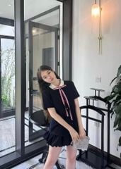 SET XANH DƯƠNG ĐẬM ÁO SƠ MI CỔ SEN TRẮNG PHỐI NỞ SỌC 3 MÀU KÈM QUẦN BÍ