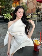 ĐẦM XÒE LỆCH VAI BUỘC NƠ KÈM TAG NƠ
