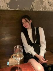 SET ÁO SƠ MI TRẮNG KÈM YẾM DẠ TWEED LẤP SÁNH