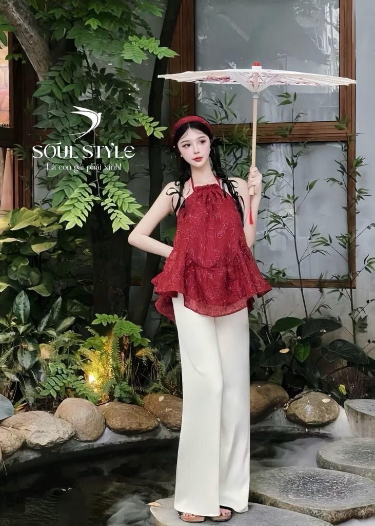 SET ÁO YẾM THÊU HOA HỒNG CHÌM PHỐI QUẦN DÀI TRẮNG