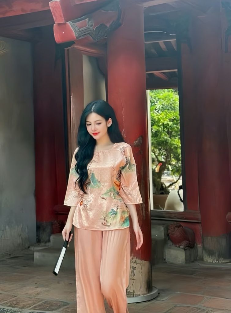 SET LAM VẢI LỤA XƯỚC ÁO HỌA TIẾT TAY LỠ