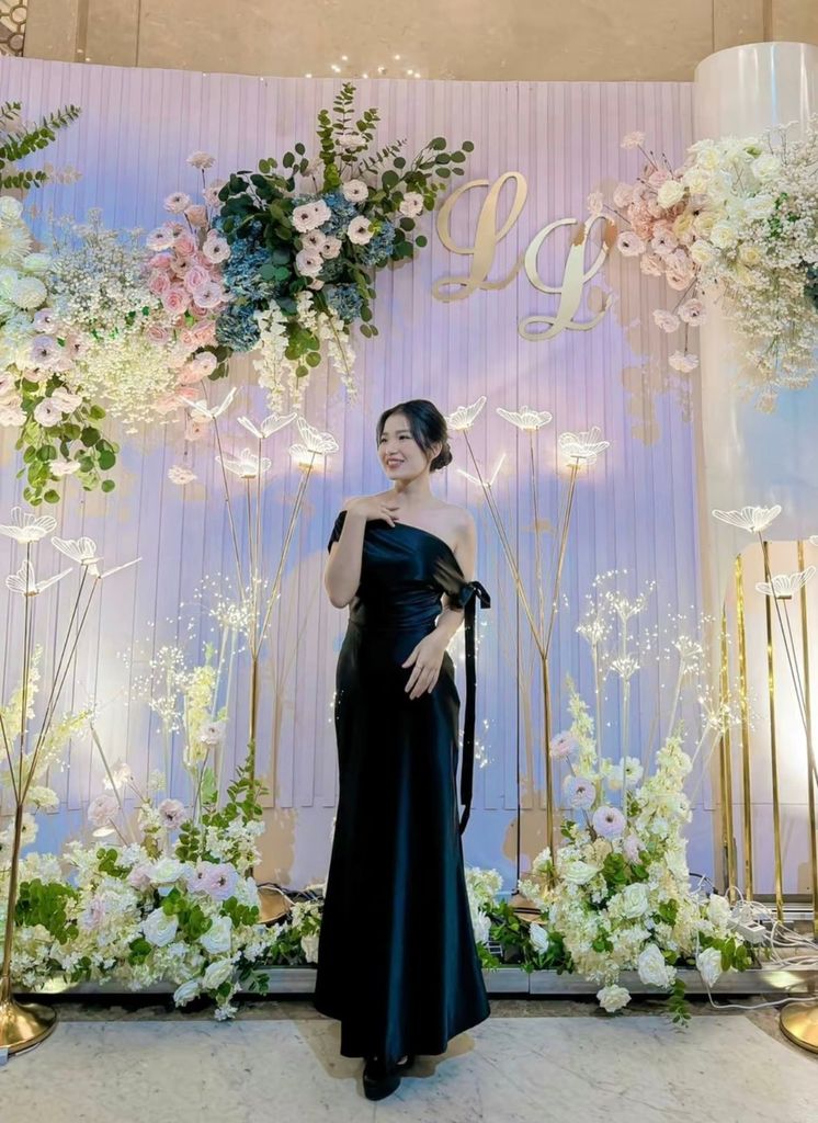 ĐẦM TIỆC PHI LỤA BÓNG DÁNG DÀI BẸT VAI CỘT NƠ LỆCH VAI