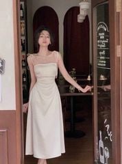 ĐẦM LỤA MIDI HAI DÂY KHOÉT EO DÁNG DÀI
