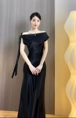 ĐẦM TIỆC PHI LỤA BÓNG DÁNG DÀI BẸT VAI CỘT NƠ LỆCH VAI