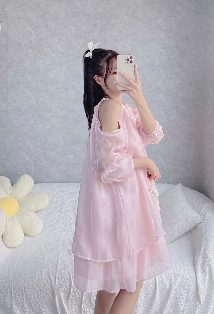 ĐẦM TƠ ÓNG ÁNH XÒE TẦNG KHOÉT VAI DÁNG RỘNG