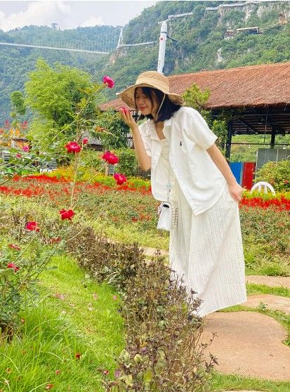 ÁO SƠ MI THÊU THỎ NGẮN TAY