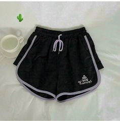 QUẦN SHORT THUN DA CÁ PHỐI VIỀN THÊU HÌNH