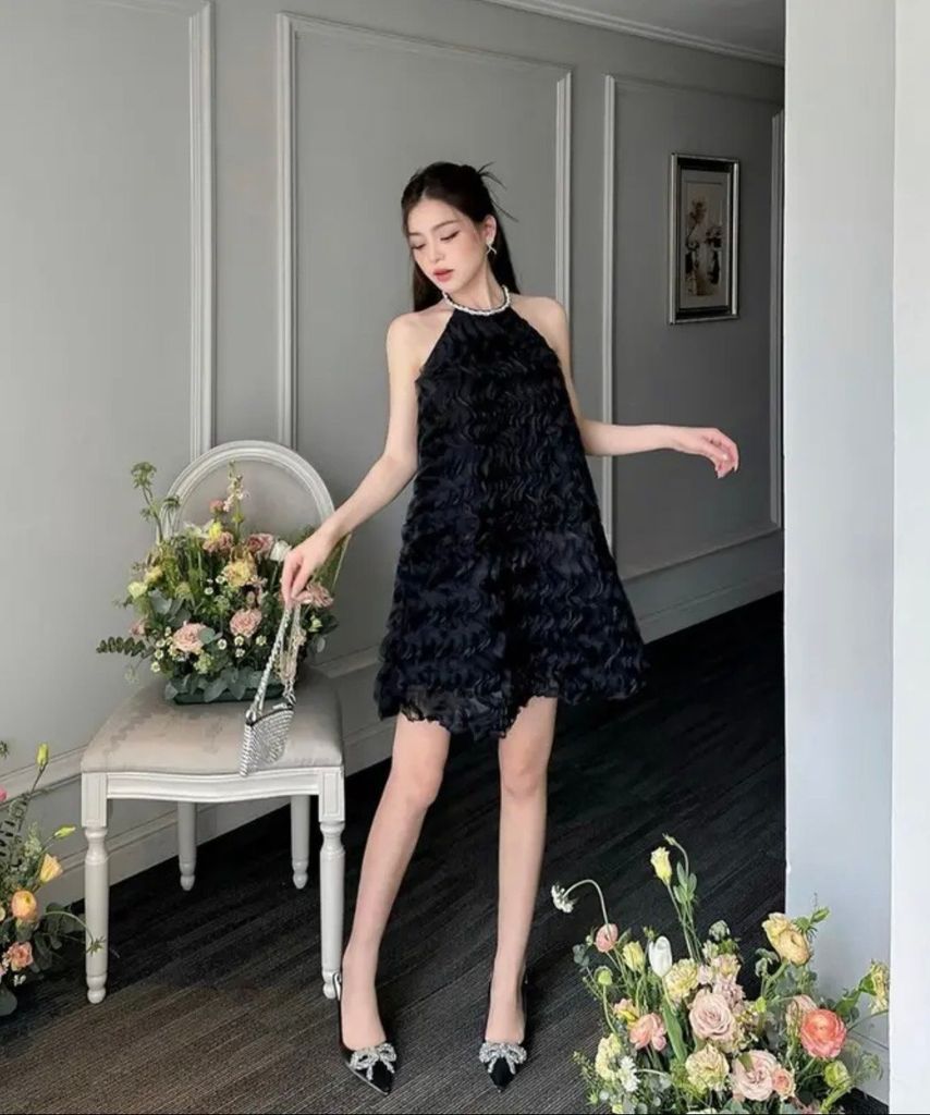 ĐẦM SÓNG CỔ YẾM PHỐI ĐÁ DÁNG XÒE NGẮN