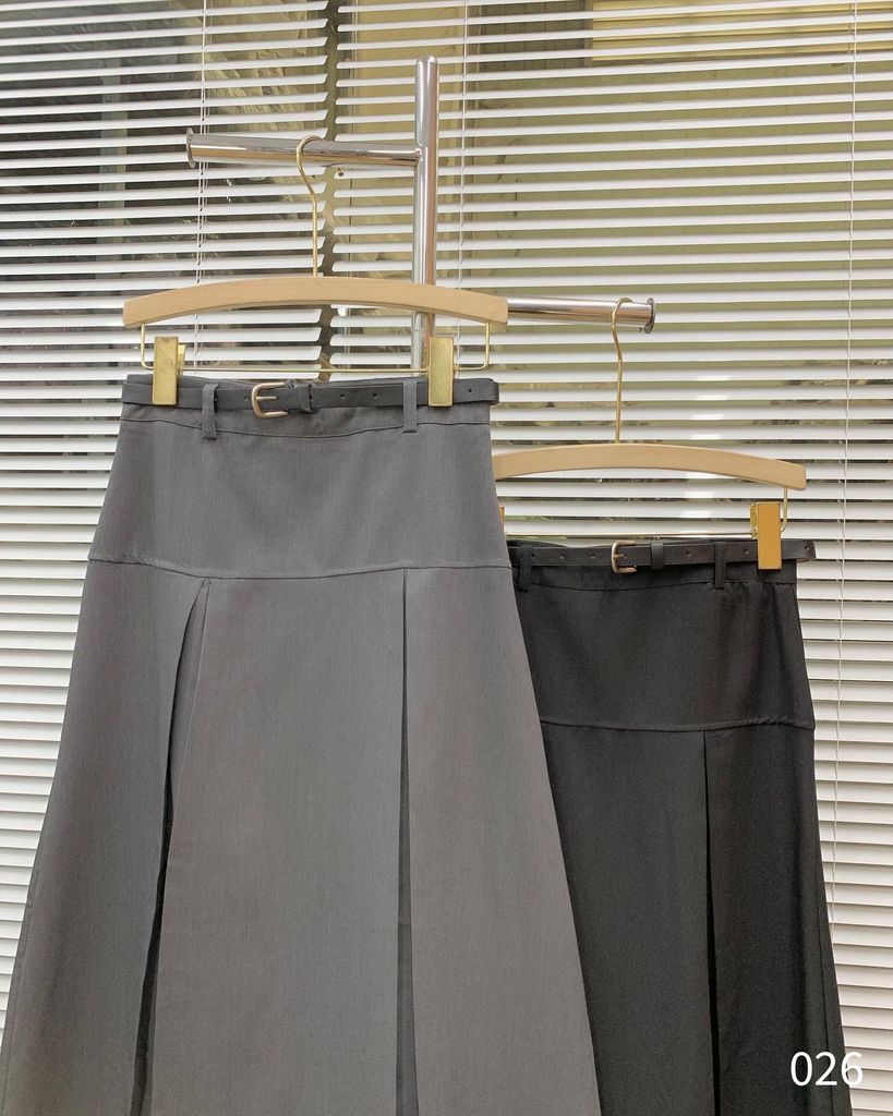 CHÂN VÁY XẾP LI CHÉO XƯỚC DÁNG A DÀI