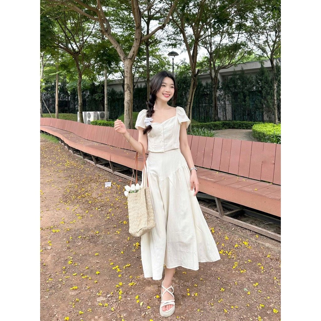 SET ÁO CỔ U KÈM CHÂN VÁY XÒE DÁNG DÀI ĐŨI GÂN