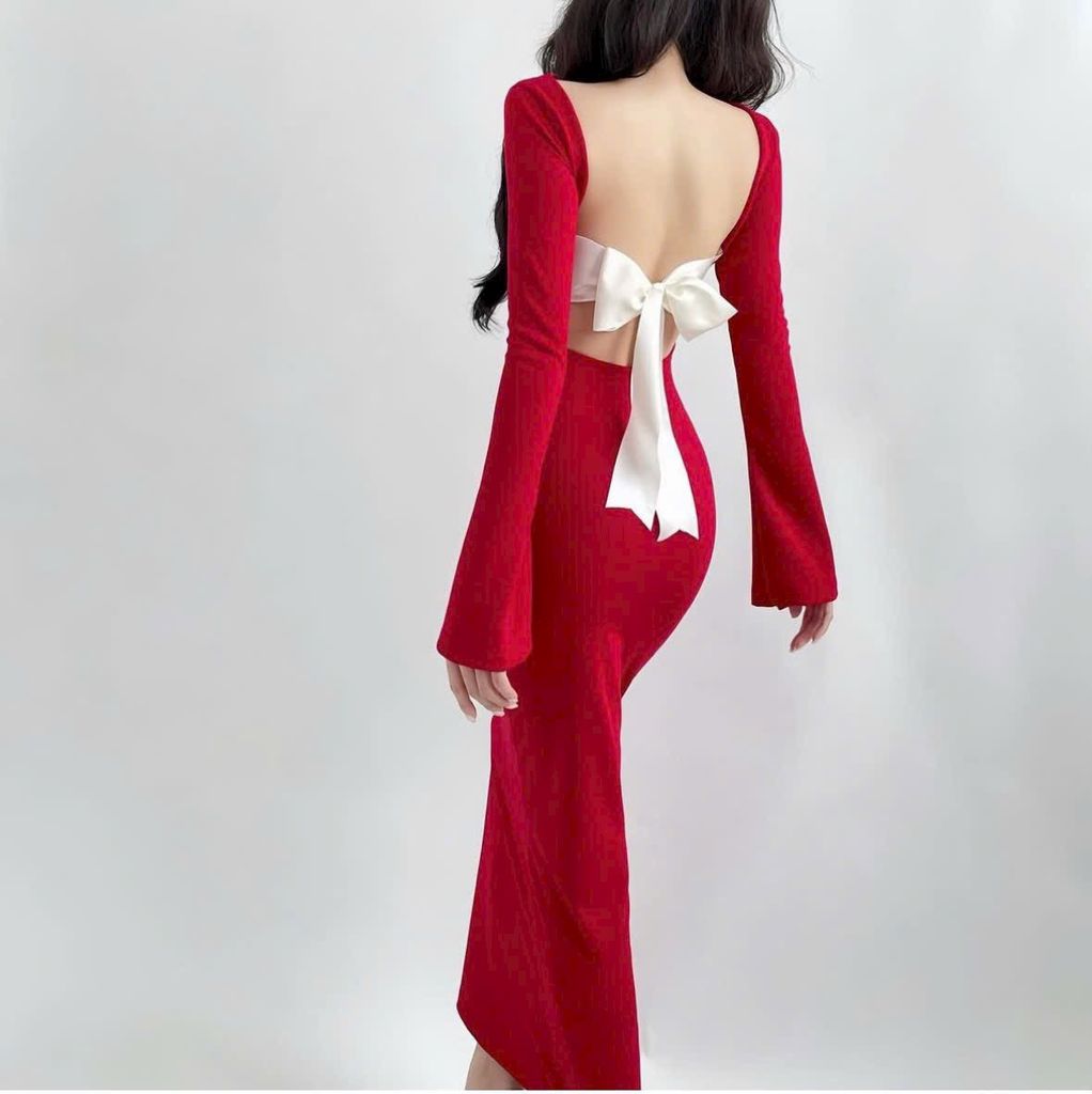 ĐẦM ĐỎ THUN GÂN BODY HỞ LƯNG CỘT EO TRẮNG DÀI