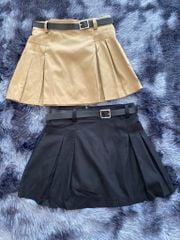 CHÂN VÁY XÒE A THÔ MỀM DÁNG NGẮN TÚI TRƯỚC KÈM ĐAI