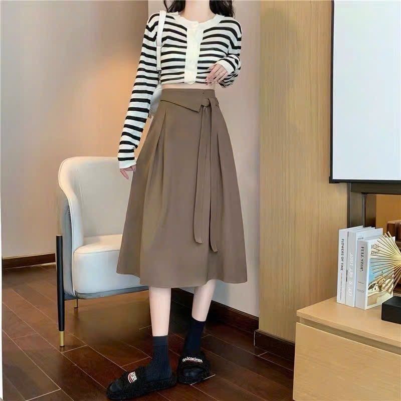 CHÂN VÁY XẾP LY A DÁNG DÀI CỘT NƠ LỆCH