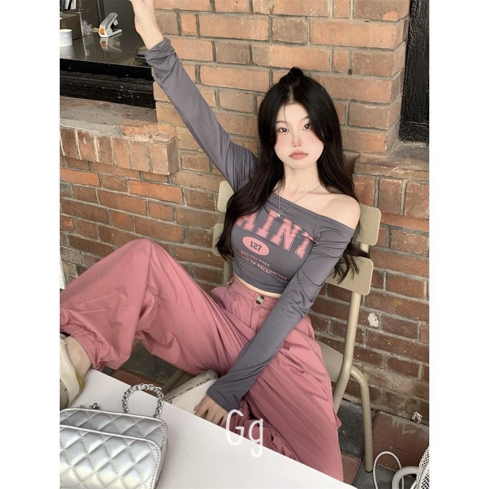 ÁO THUN GÂN XÁM IN CHỮ SAINT HỒNG