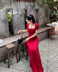 ĐẦM THUN GÂN ĐỎ SUÔNG DÀI CỔ U TAY DÀI