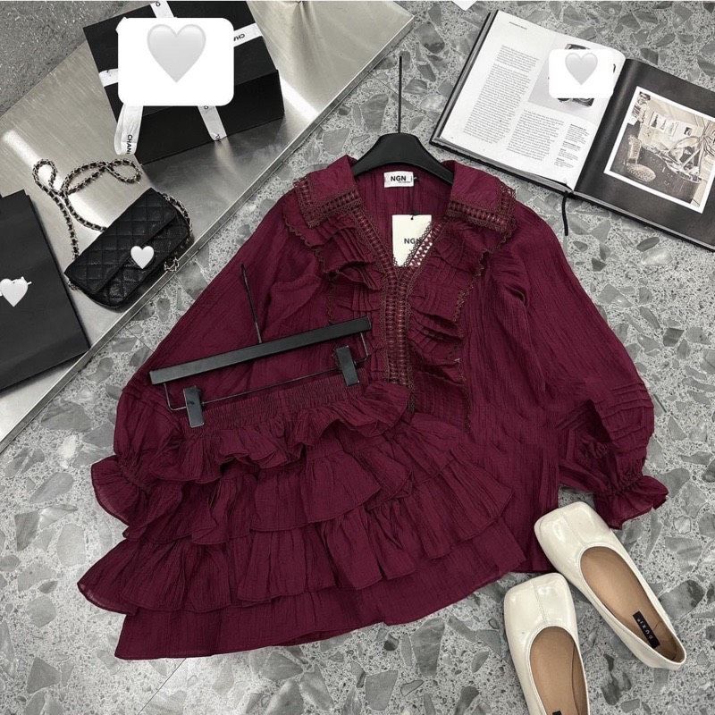 SET ÁO CỔ BÈO ĐŨI KÈM CHÂN VÁY TẦNG