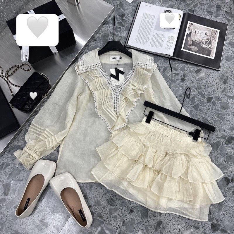 SET ÁO CỔ BÈO ĐŨI KÈM CHÂN VÁY TẦNG