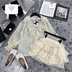 SET ÁO CỔ BÈO ĐŨI KÈM CHÂN VÁY TẦNG