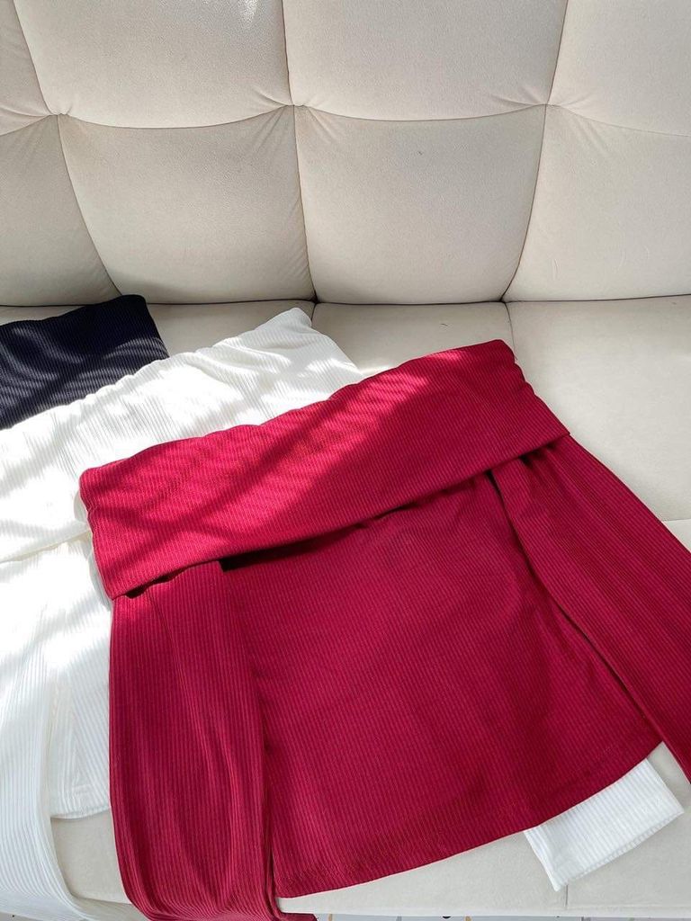 ÁO THUN ĐỎ BẸT VAI TAY DÀI