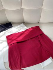 ÁO THUN ĐỎ BẸT VAI TAY DÀI