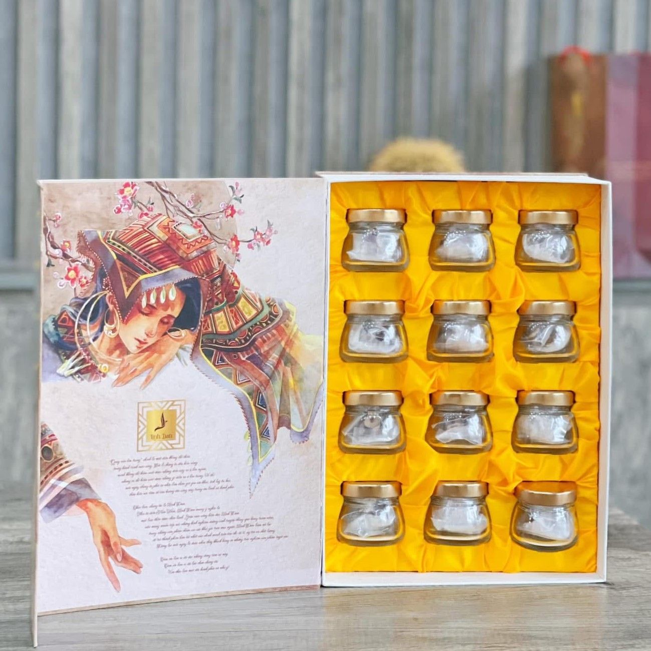  Set Quà 12 Hũ Yến Khô 
