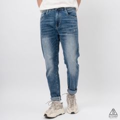 Quần jean xanh in túi họa tiết BB