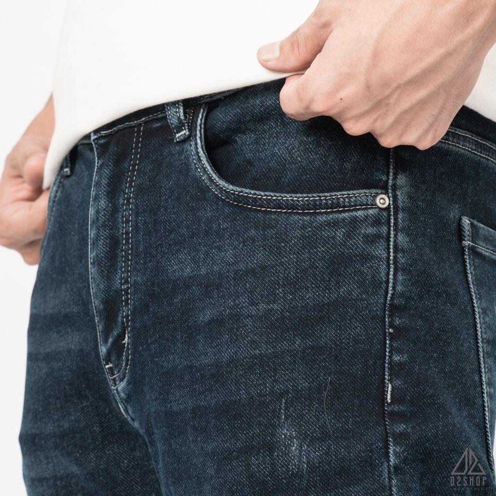 Quần jean xanh đậm thêu túi R