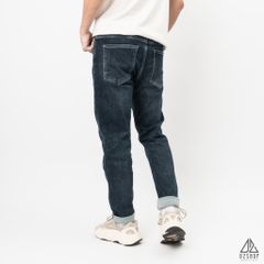 Quần jean xanh đậm dập túi nổi V