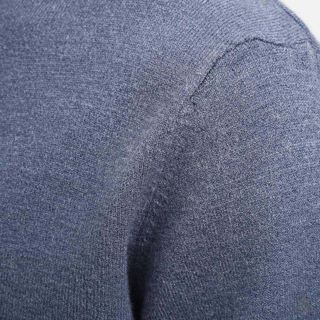 Áo len cổ lọ