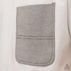 Áo thun phối túi jean