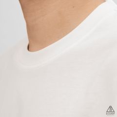 Áo thun phối túi jean