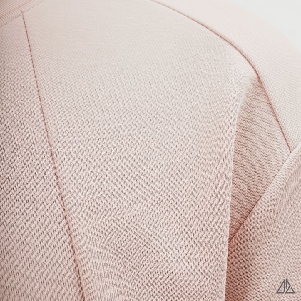 Áo thun cổ tròn may ráp