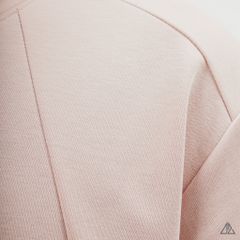 Áo thun cổ tròn may ráp