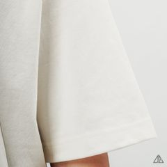 Áo thun cổ tròn may ráp