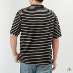 Áo thun cổ tròn sọc ngang