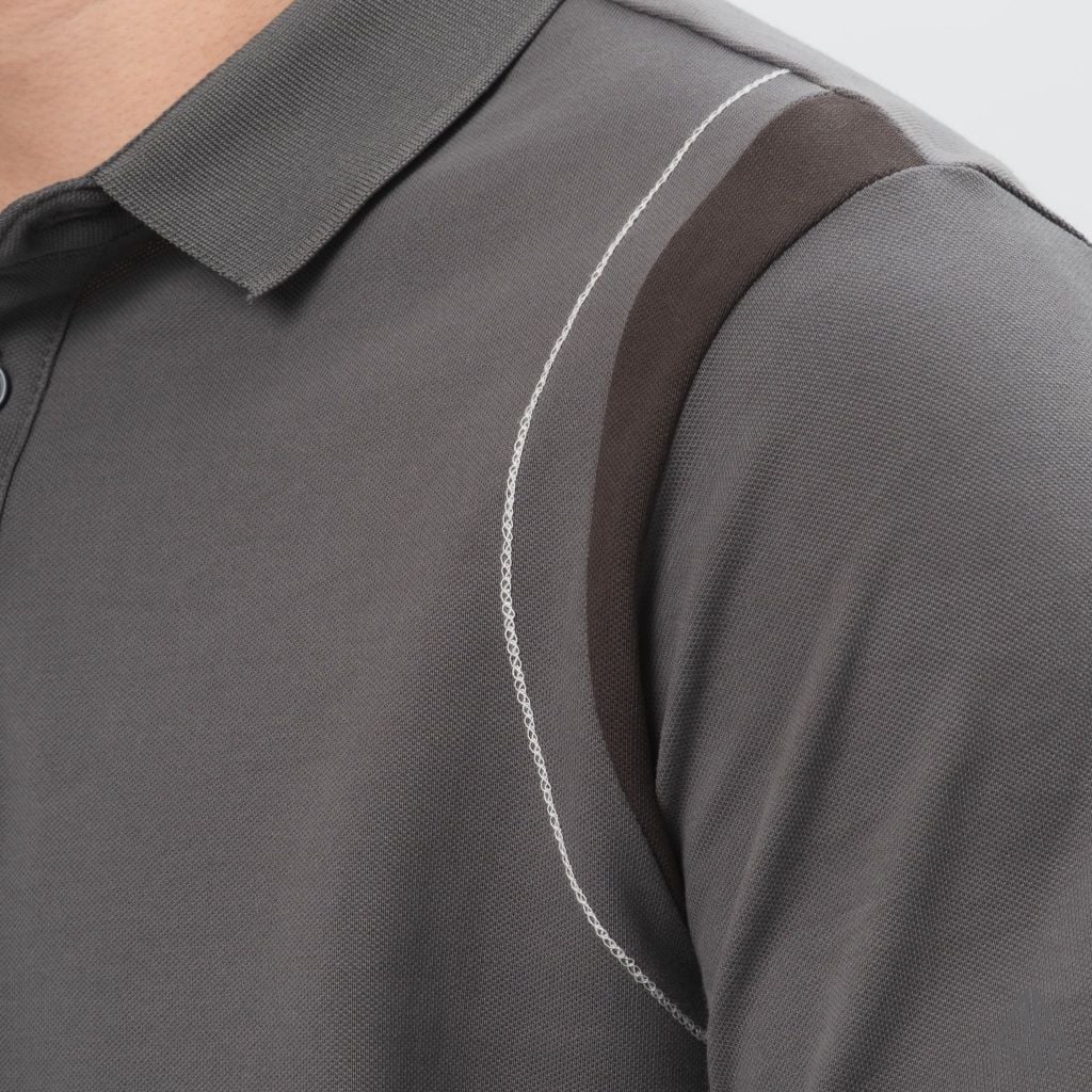 Áo polo phối viền vai chỉ nổi