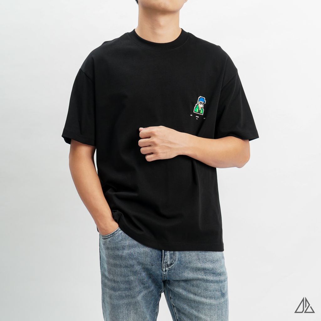 Áo thun cổ tròn in lưng PIXEL STYLE