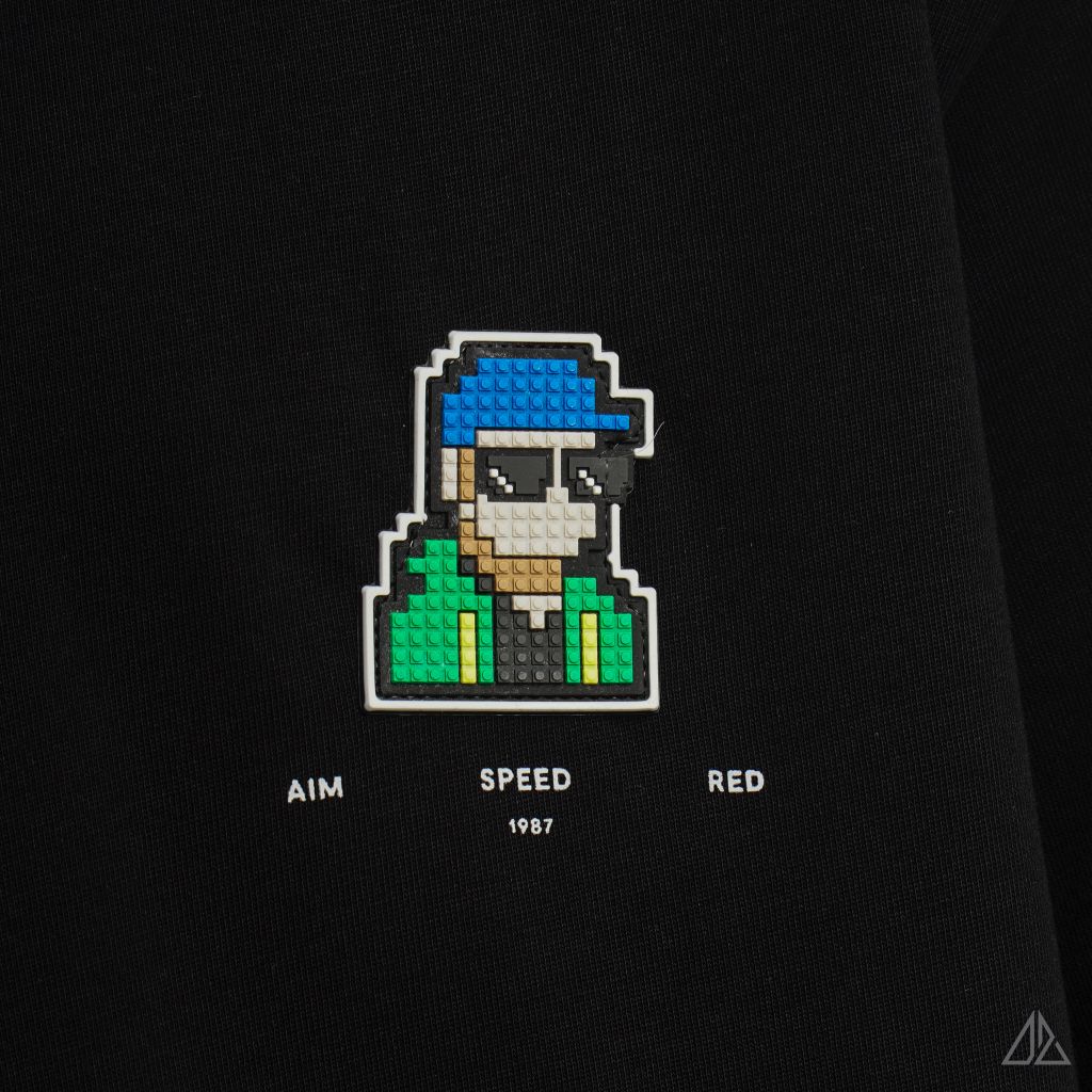 Áo thun cổ tròn in lưng PIXEL STYLE