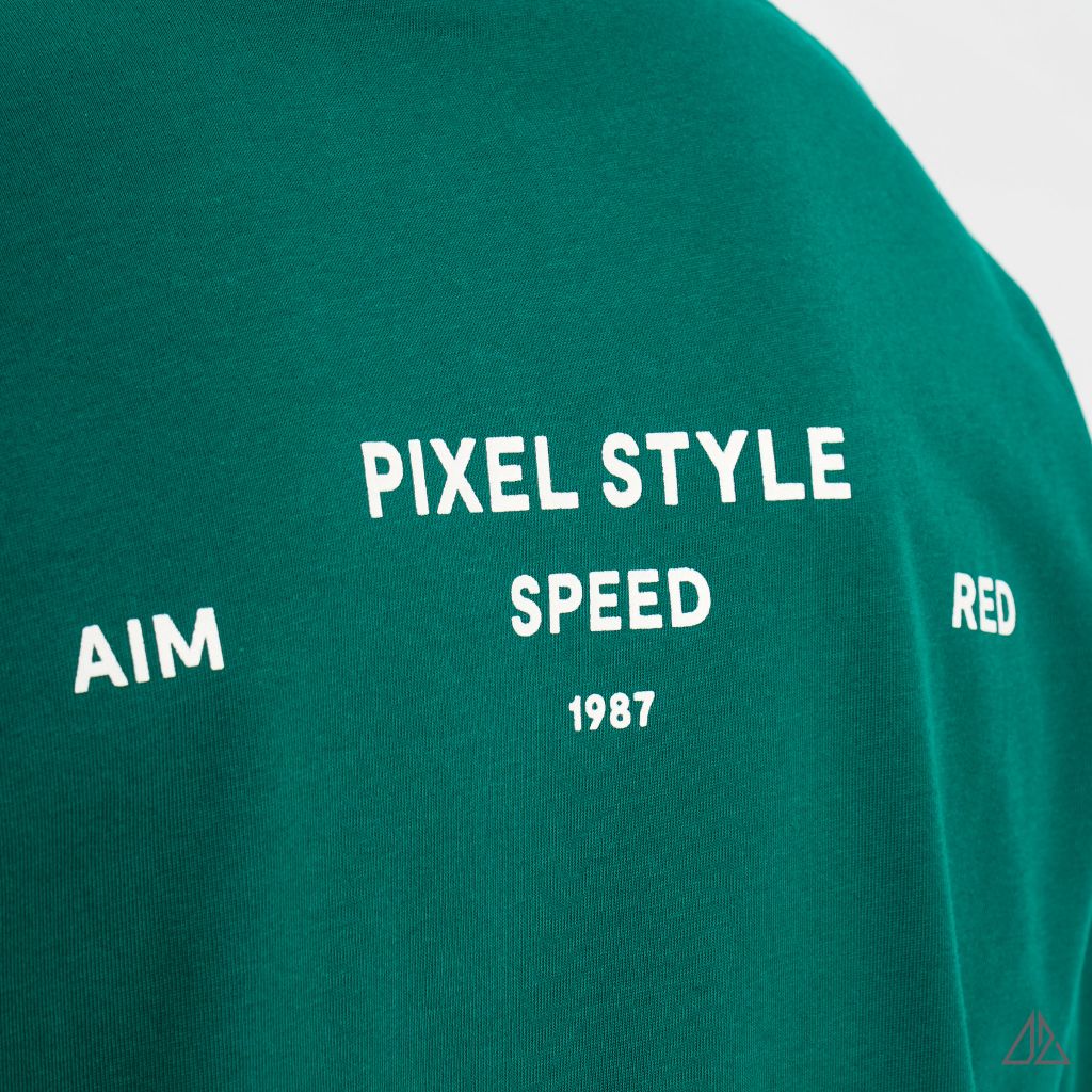Áo thun cổ tròn in lưng PIXEL STYLE