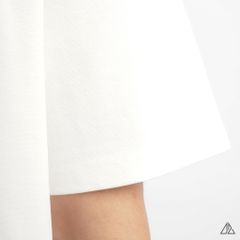 Áo thun cổ tròn in chữ nổi GGG