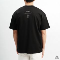 Áo thun cổ tròn thêu ngực con ma