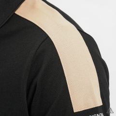 Áo polo phối viền vai