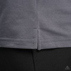 Áo polo phối viền vai