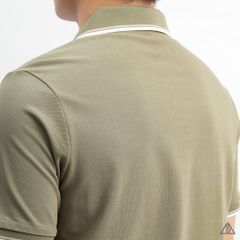 Áo polo phối viền cổ xẻ